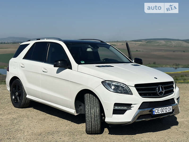 Позашляховик / Кросовер Mercedes-Benz M-Class 2012 в Чернівцях