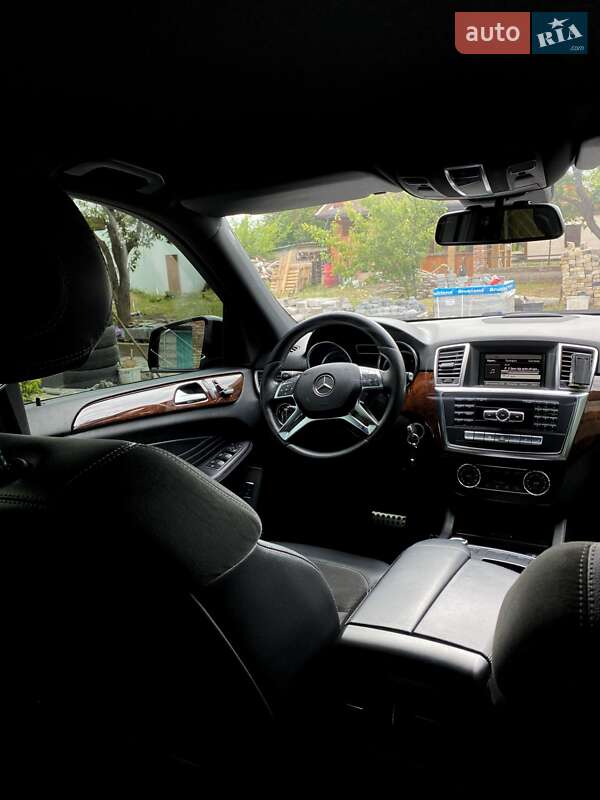 Внедорожник / Кроссовер Mercedes-Benz M-Class 2013 в Днепре