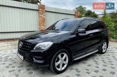 Внедорожник / Кроссовер Mercedes-Benz M-Class 2013 в 