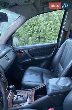 Внедорожник / Кроссовер Mercedes-Benz M-Class 2002 в 