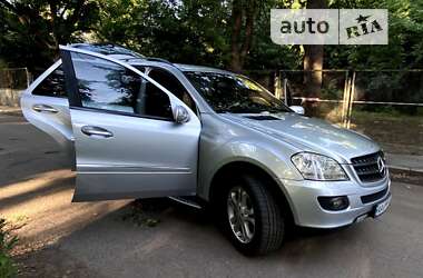 Позашляховик / Кросовер Mercedes-Benz M-Class 2008 в Києві