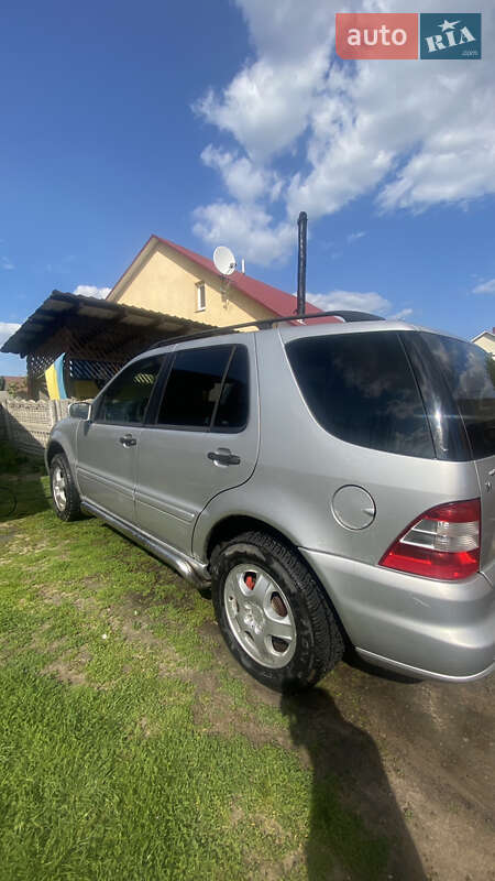 Внедорожник / Кроссовер Mercedes-Benz M-Class 2004 в Ровно фото 9 Внедорожник / Кроссовер Mercedes-Benz M-Class 2004 в Ровно