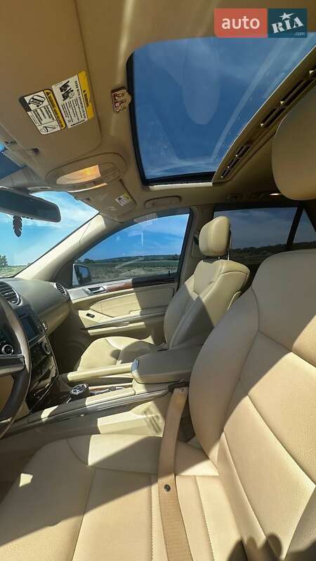 Позашляховик / Кросовер Mercedes-Benz M-Class 2011 в Харкові