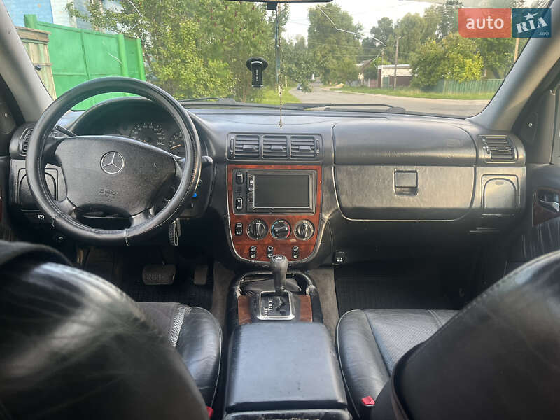 Внедорожник / Кроссовер Mercedes-Benz M-Class 1998 в Глухове