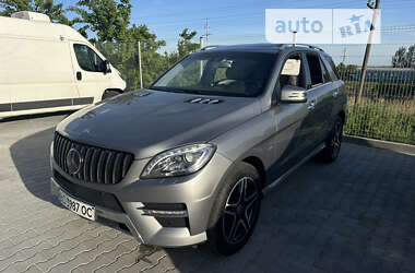 Внедорожник / Кроссовер Mercedes-Benz M-Class 2012 в Львове