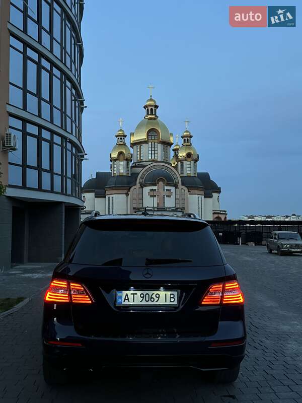 Позашляховик / Кросовер Mercedes-Benz M-Class 2014 в Івано-Франківську
