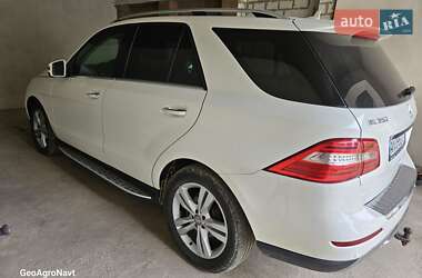 Внедорожник / Кроссовер Mercedes-Benz M-Class 2012 в 