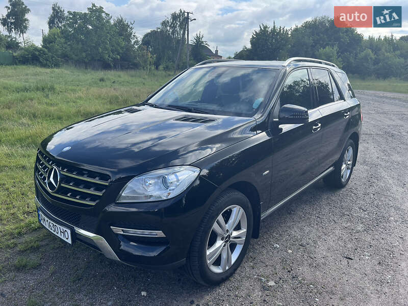 Внедорожник / Кроссовер Mercedes-Benz M-Class 2013 в Бердичеве
