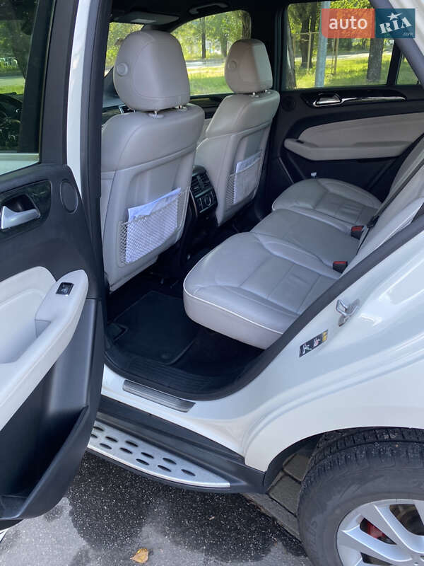 Внедорожник / Кроссовер Mercedes-Benz M-Class 2013 в Горишних Плавнях