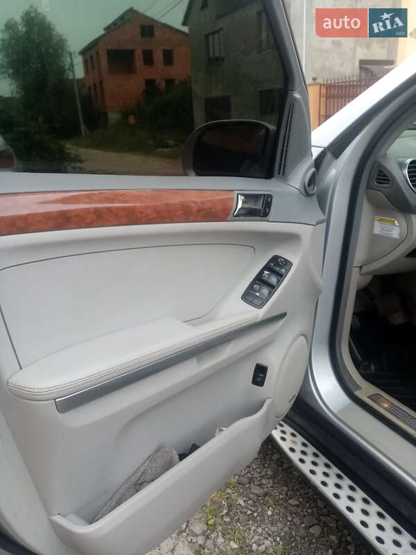 Внедорожник / Кроссовер Mercedes-Benz M-Class 2006 в Хусте
