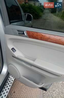 Внедорожник / Кроссовер Mercedes-Benz M-Class 2006 в 