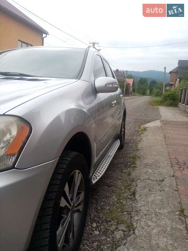 Внедорожник / Кроссовер Mercedes-Benz M-Class 2006 в Хусте