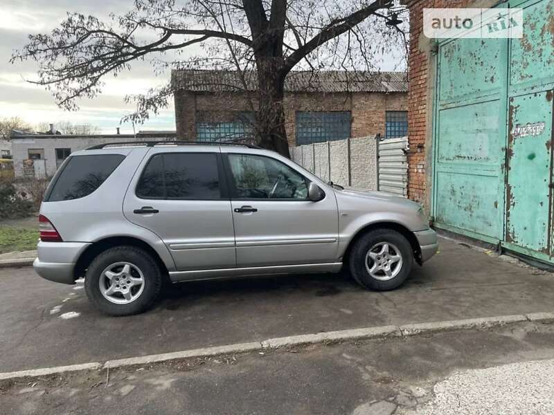 Позашляховик / Кросовер Mercedes-Benz M-Class 2001 в Тернополі