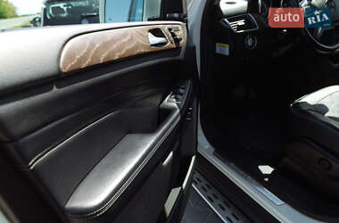 Внедорожник / Кроссовер Mercedes-Benz M-Class 2011 в 