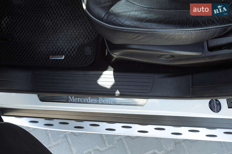 Внедорожник / Кроссовер Mercedes-Benz M-Class 2011 в Тернополе