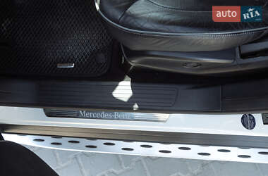Внедорожник / Кроссовер Mercedes-Benz M-Class 2011 в 