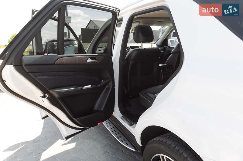 Внедорожник / Кроссовер Mercedes-Benz M-Class 2011 в Тернополе