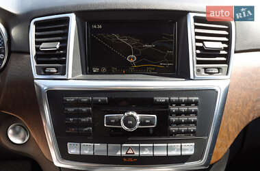Внедорожник / Кроссовер Mercedes-Benz M-Class 2011 в 