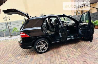 Внедорожник / Кроссовер Mercedes-Benz M-Class 2012 в 