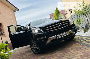Внедорожник / Кроссовер Mercedes-Benz M-Class 2012 в 