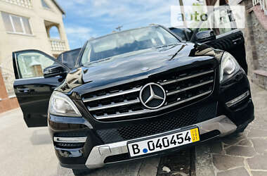 Внедорожник / Кроссовер Mercedes-Benz M-Class 2012 в 