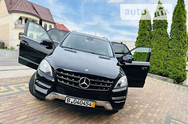 Внедорожник / Кроссовер Mercedes-Benz M-Class 2012 в 