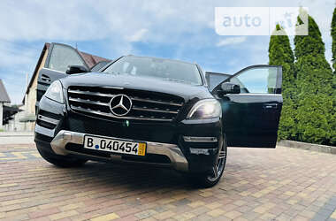 Внедорожник / Кроссовер Mercedes-Benz M-Class 2012 в 