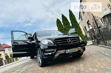 Внедорожник / Кроссовер Mercedes-Benz M-Class 2012 в 