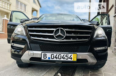Внедорожник / Кроссовер Mercedes-Benz M-Class 2012 в 