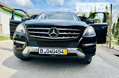 Внедорожник / Кроссовер Mercedes-Benz M-Class 2012 в 