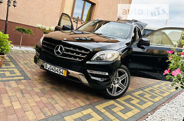 Внедорожник / Кроссовер Mercedes-Benz M-Class 2012 в 
