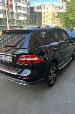 Позашляховик / Кросовер Mercedes-Benz M-Class 2011 в Києві