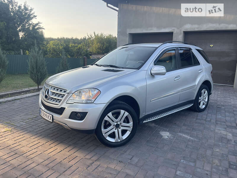Mercedes-Benz M-Class 2009