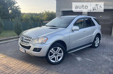 Внедорожник / Кроссовер Mercedes-Benz M-Class 2009 в 