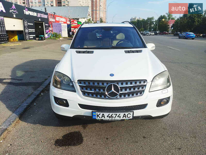 Внедорожник / Кроссовер Mercedes-Benz M-Class 2007 в Киеве