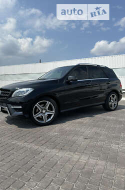 Внедорожник / Кроссовер Mercedes-Benz M-Class 2013 в 