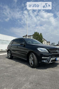 Внедорожник / Кроссовер Mercedes-Benz M-Class 2013 в 