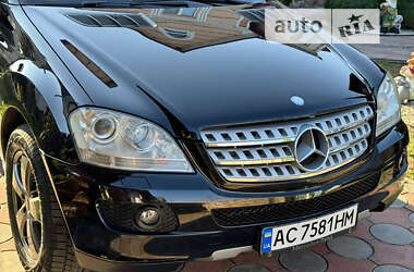 Внедорожник / Кроссовер Mercedes-Benz M-Class 2005 в Вараше