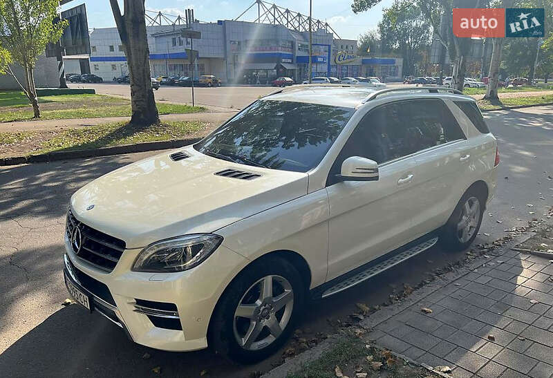 Внедорожник / Кроссовер Mercedes-Benz M-Class 2013 в Кропивницком