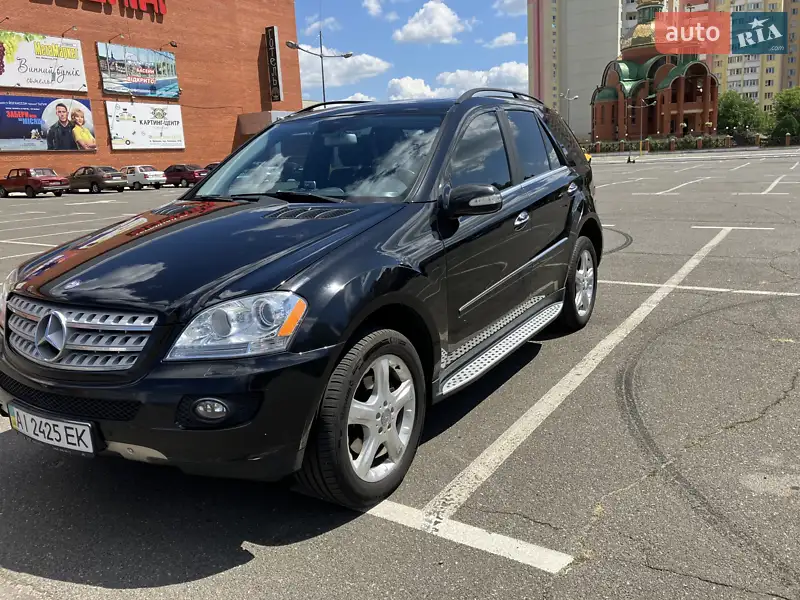 Позашляховик / Кросовер Mercedes-Benz M-Class 2008 в 