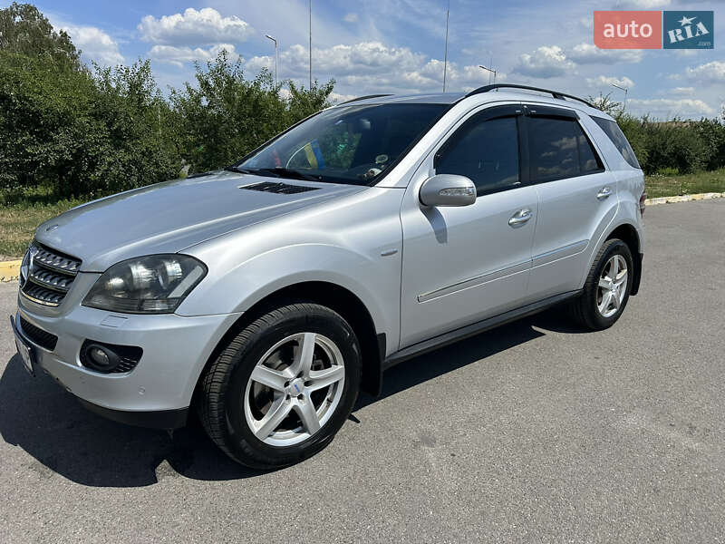 Внедорожник / Кроссовер Mercedes-Benz M-Class 2008 в Буче