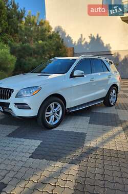 Внедорожник / Кроссовер Mercedes-Benz M-Class 2012 в 