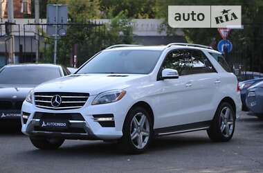 Внедорожник / Кроссовер Mercedes-Benz M-Class 2014 в Киеве