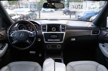 Внедорожник / Кроссовер Mercedes-Benz M-Class 2014 в Киеве