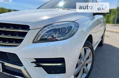 Внедорожник / Кроссовер Mercedes-Benz M-Class 2014 в Днепре