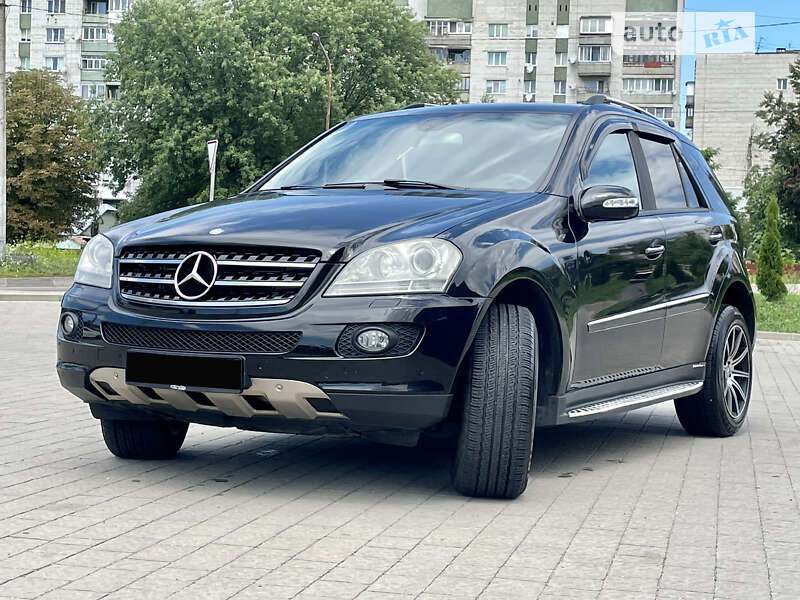Внедорожник / Кроссовер Mercedes-Benz M-Class 2006 в Дрогобыче