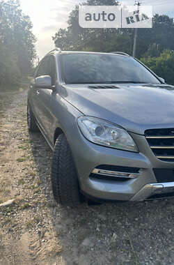 Внедорожник / Кроссовер Mercedes-Benz M-Class 2012 в Коломые