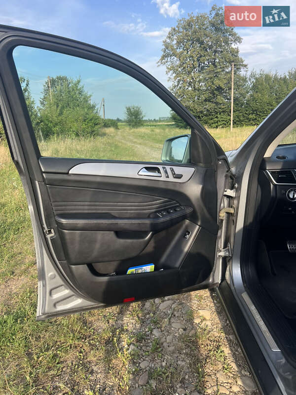 Позашляховик / Кросовер Mercedes-Benz M-Class 2012 в Коломиї