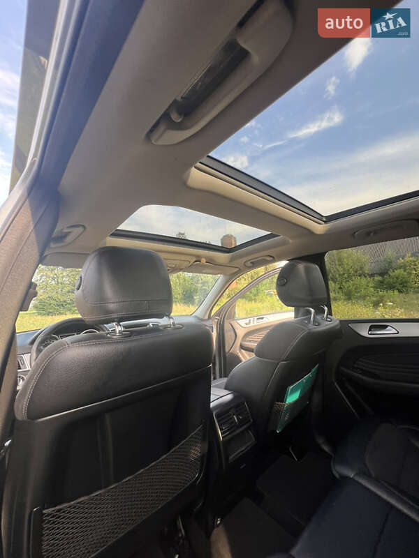 Позашляховик / Кросовер Mercedes-Benz M-Class 2012 в Коломиї