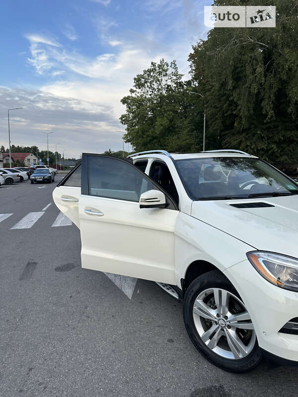Позашляховик / Кросовер Mercedes-Benz M-Class 2013 в Вінниці